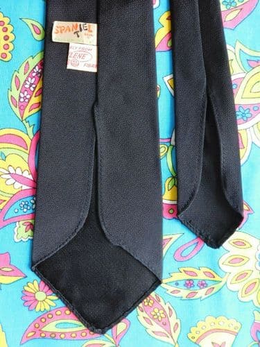Spaniel funeral tie plain black Terylene vintage 1950s Tailor Made vgc
